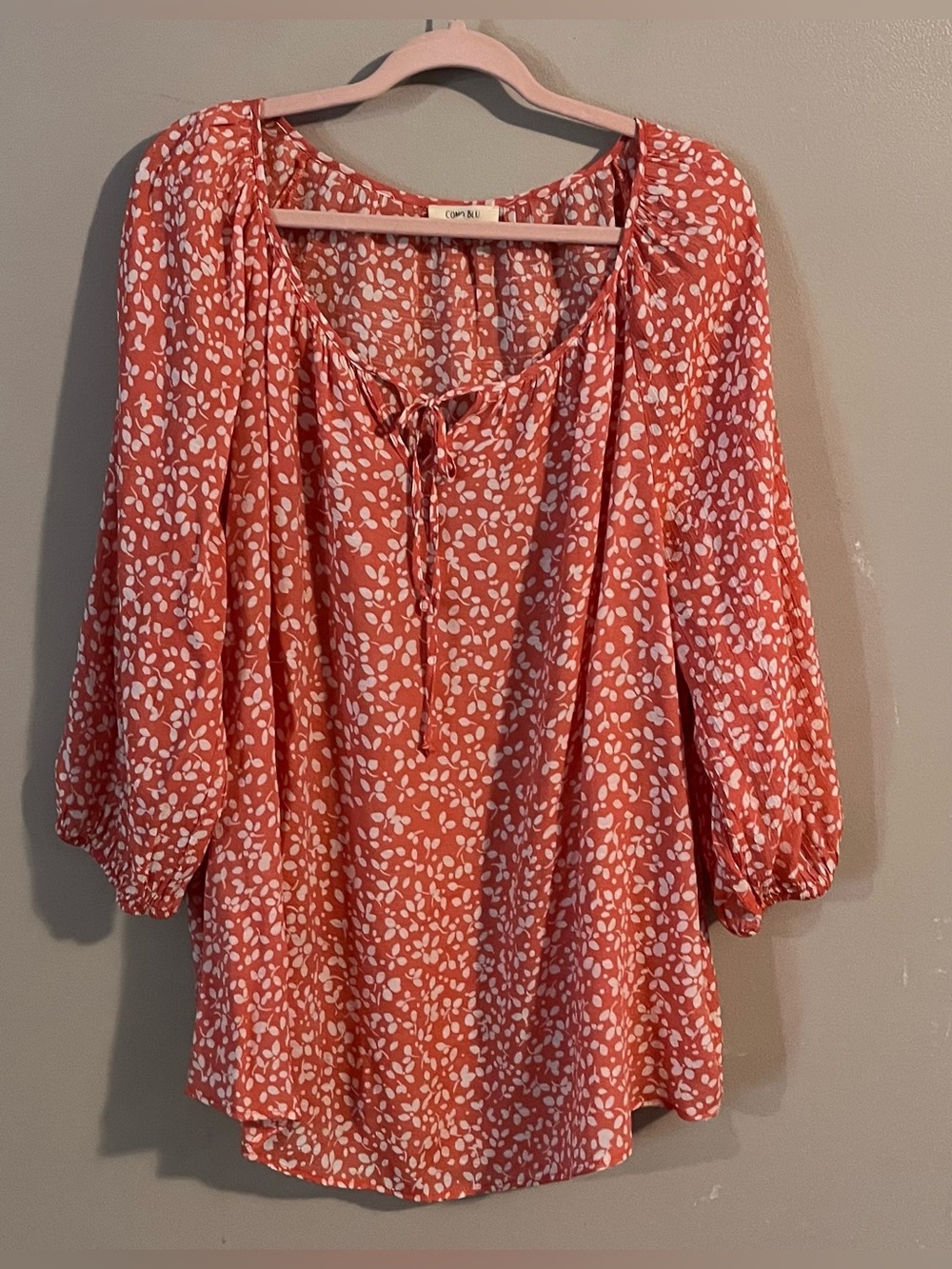 $6❤️Como Blu Blouse